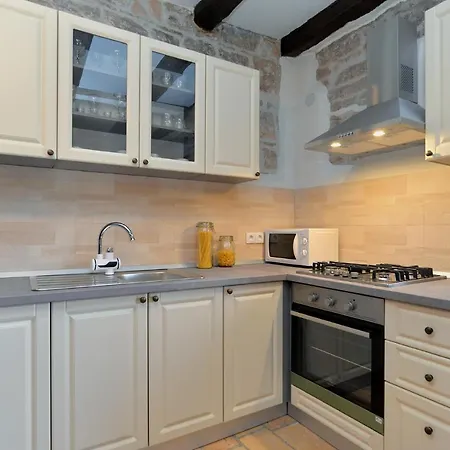 1814 Apartman