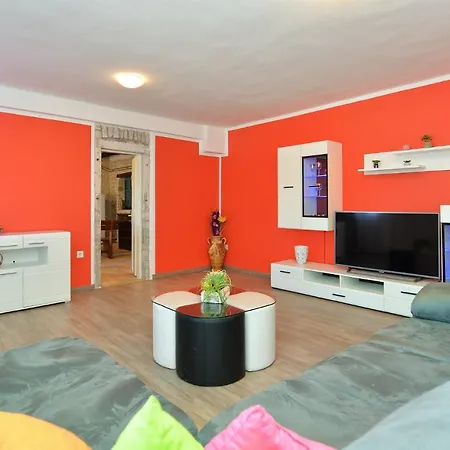 1814 Apartman